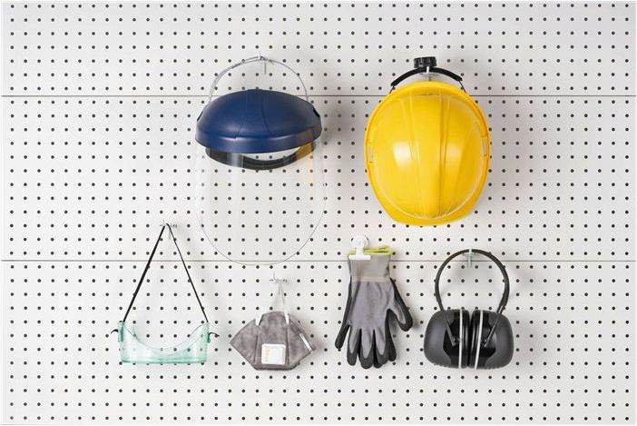 14 простых идей хранения газонокосилки